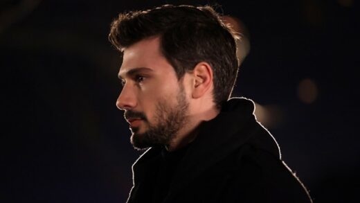 Turkish series Hudutsuz Sevda episode 47 english subtitles