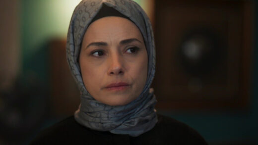 Kızıl Goncalar episode 43 english subtitles