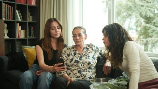 Çirkin episode 8 online english subtitles